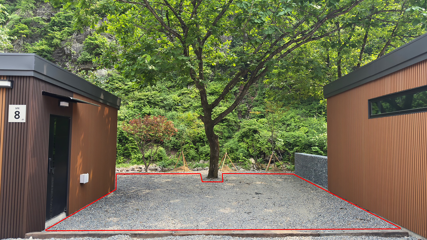 가평 캠핑장 스테이지 캠핑앤풀빌라의 사이트8을 소개합니다.