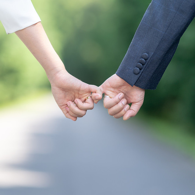 <p><span style="color: rgb(255, 255, 255); font-size: 16px;">결혼</span></p>