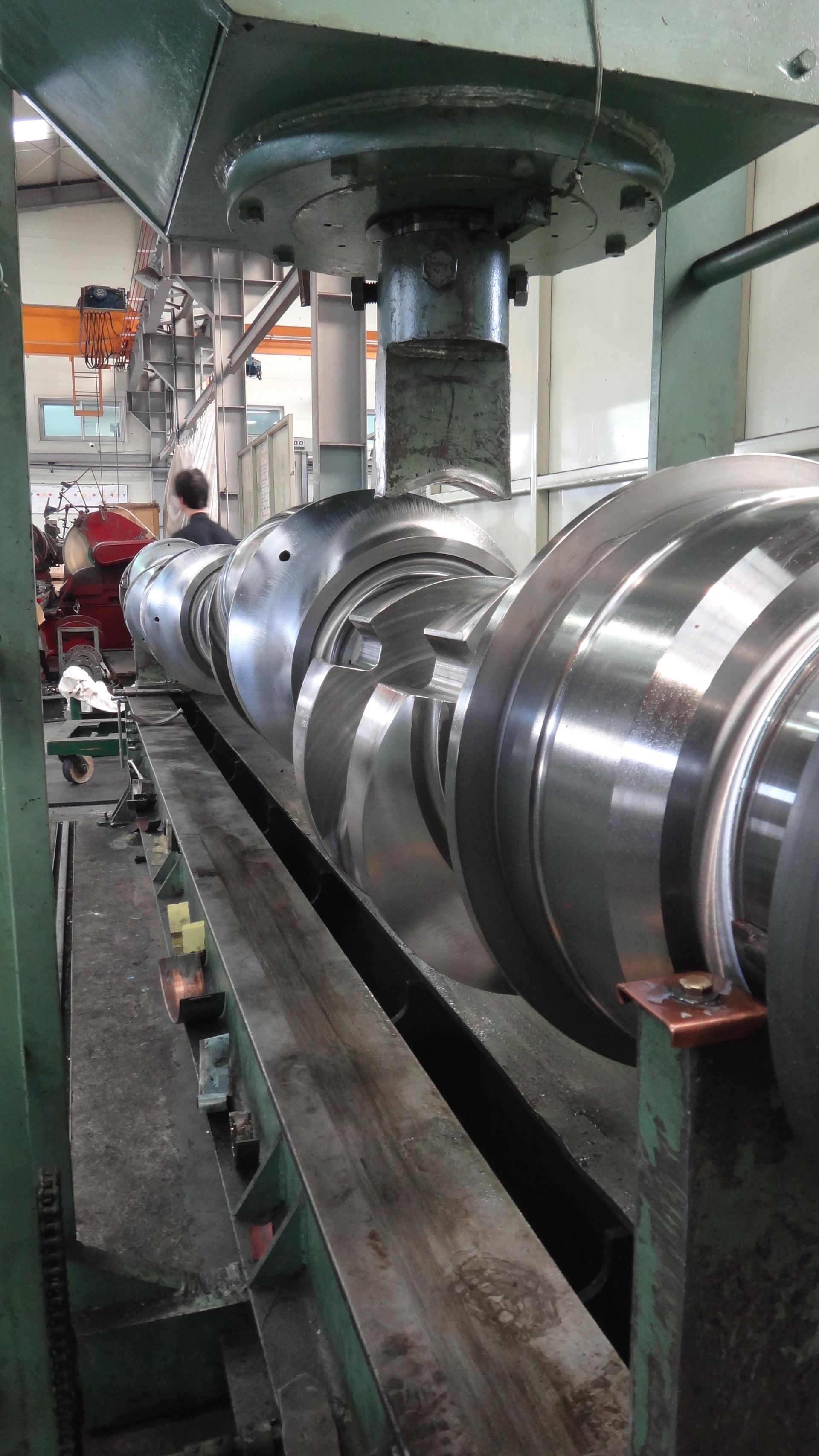 Crankshaft Straightening Alignment  (Run-out)