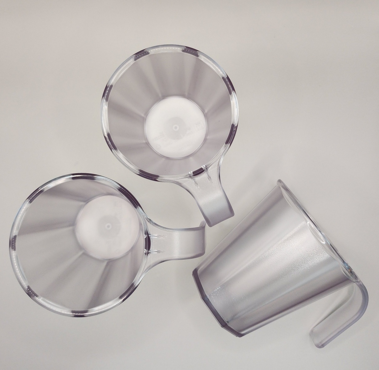 <strong>핸드그립 머그컵 에코젠</strong><br/>에메랄드  스타일 머그컵<br/>에코젠 머그리드(머그컵 덮개)<br/>제조국: 대한민국