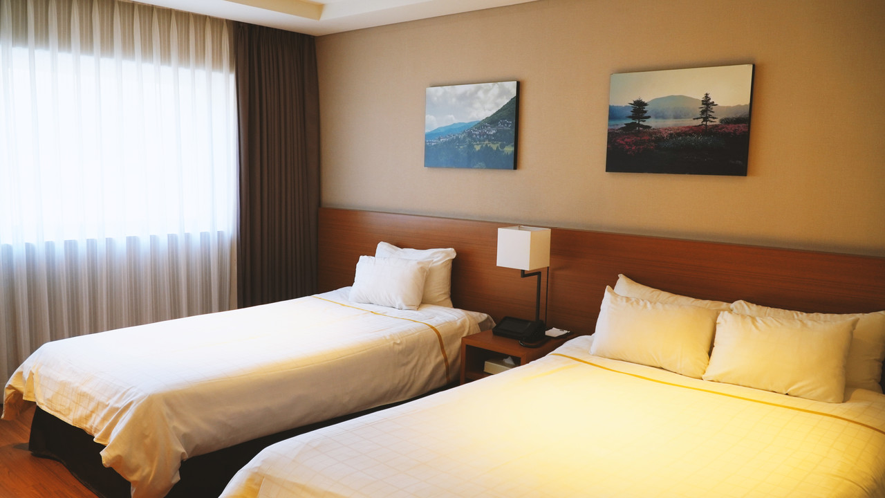 豪华家庭双床 (Deluxe Family Twin)