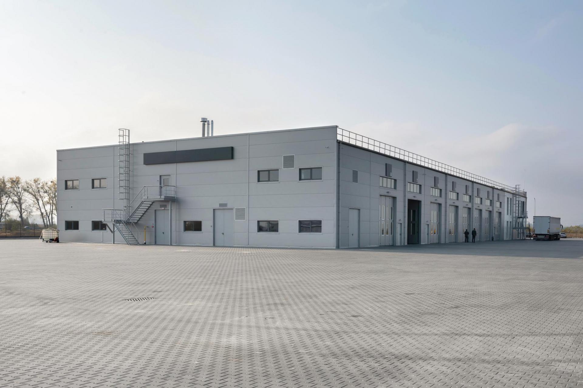 <span>MQ Factory 2 is currently under construction.</span><br><br><span>We will meet you with an even better appearance for the time you have waited.</span>