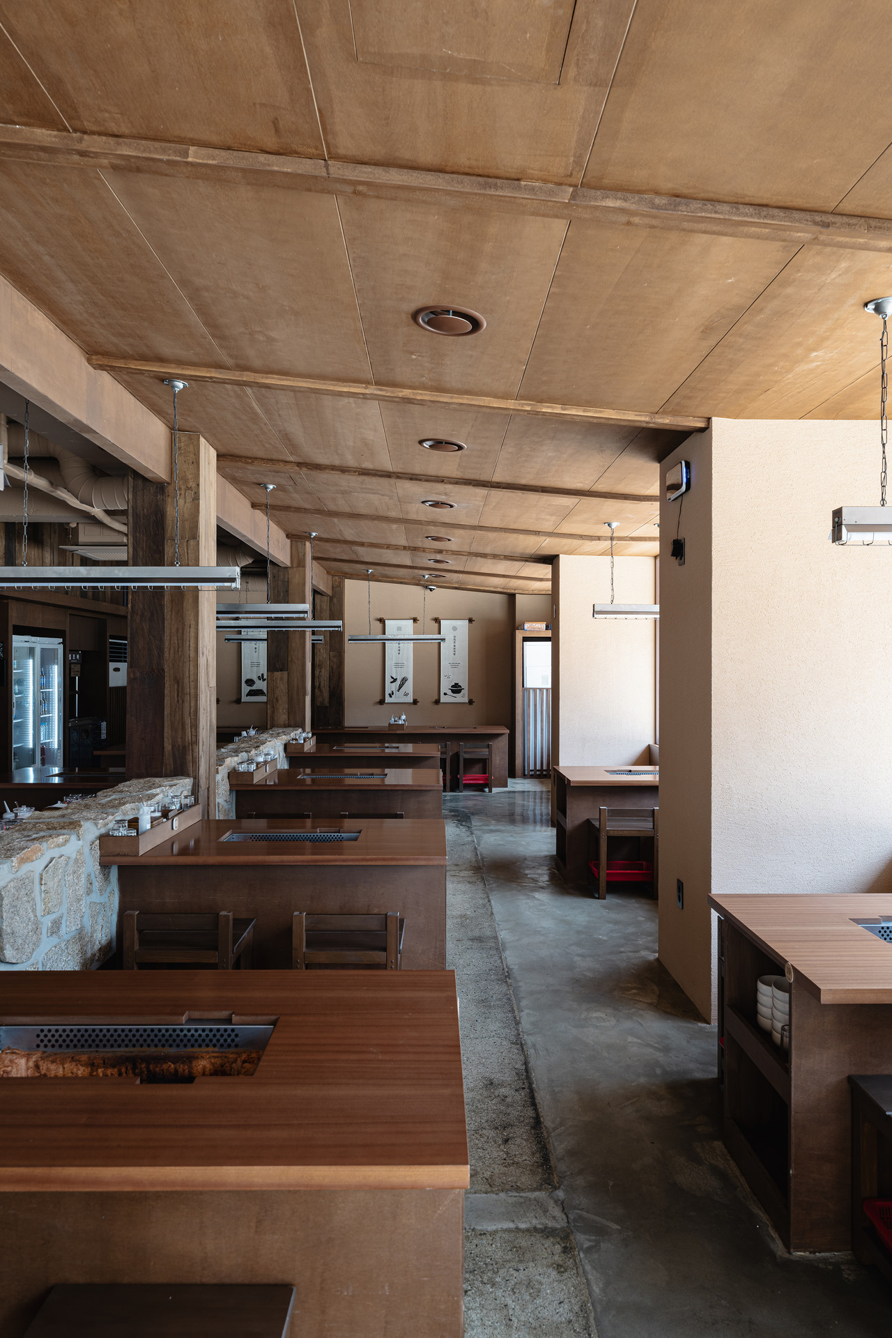 지리산 꺼멍흑돼지 전문점 '지산목' 용봉점