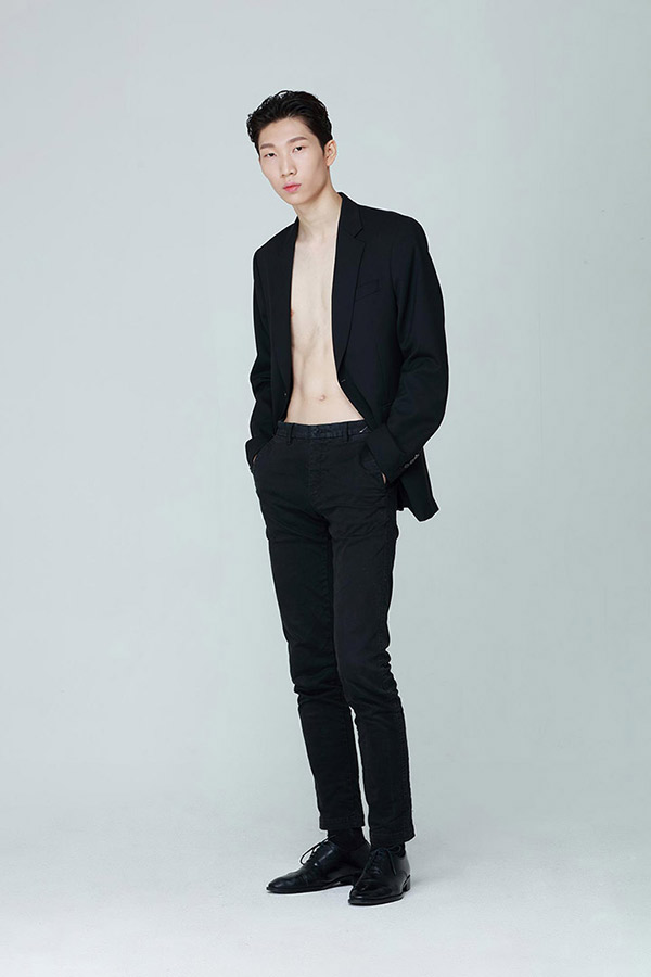 모델<br>+