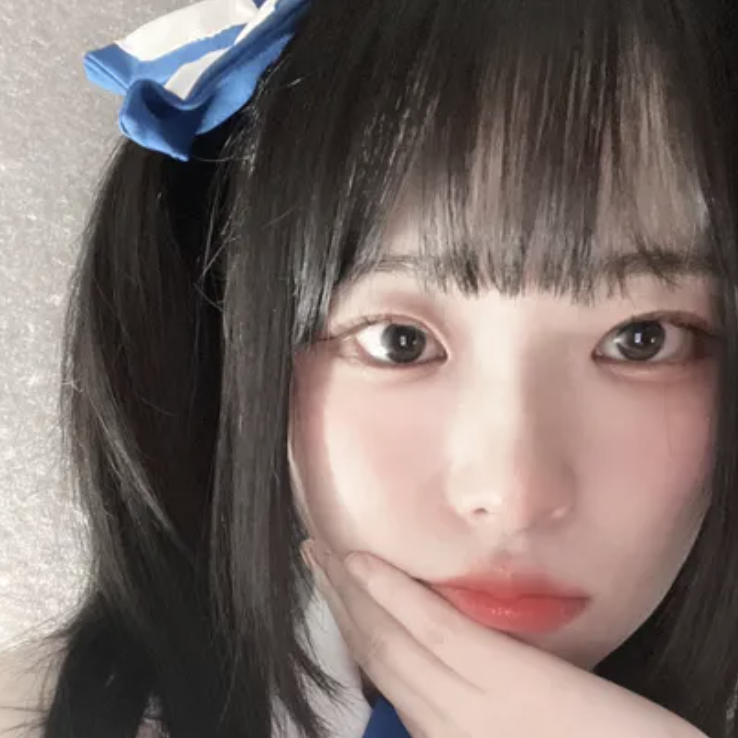 <B>얌얌