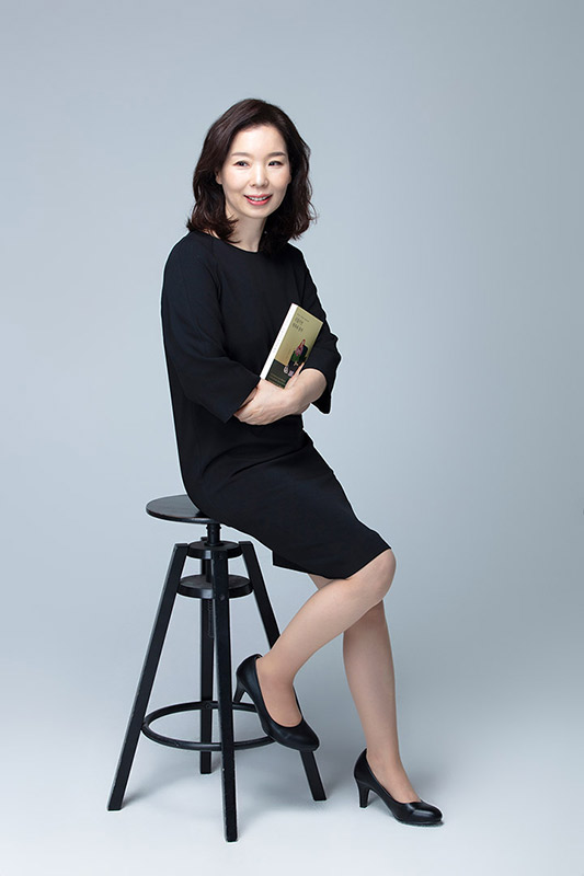 예술가 & 작가<br>+