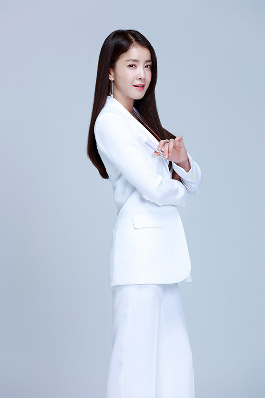 스타 & 셀럽<br>+