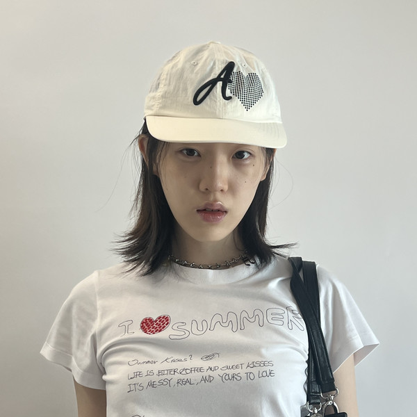 THE MUSEUM VISITOR★Tシャツ★人気 DOODLE EMBROIDERED T-SHIRT THE MUSEUM VISITOR