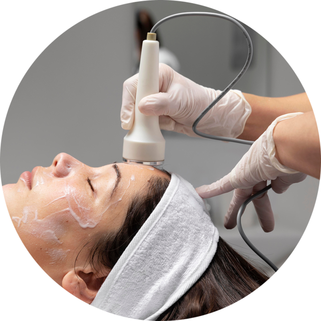 <!-- Pretendard 폰트 불러오기 --> <link rel="stylesheet" href="https://cdn.jsdelivr.net/gh/orioncactus/pretendard/dist/web/static/pretendard.css">  <!-- 텍스트 오버레이용 --> <div style="   font-family: 'Pretendard', sans-serif;   font-weight: 500;   font-size: clamp(16px, 1.2vw, 20px);   line-height: 1.4;   letter-spacing: 0%;   text-align: center;   color: #000;   margin-top: 12px; /* 이미지와 간격 */ ">   칼을 대지 않고<br>리프팅 효과를 보고 싶은 분</div>