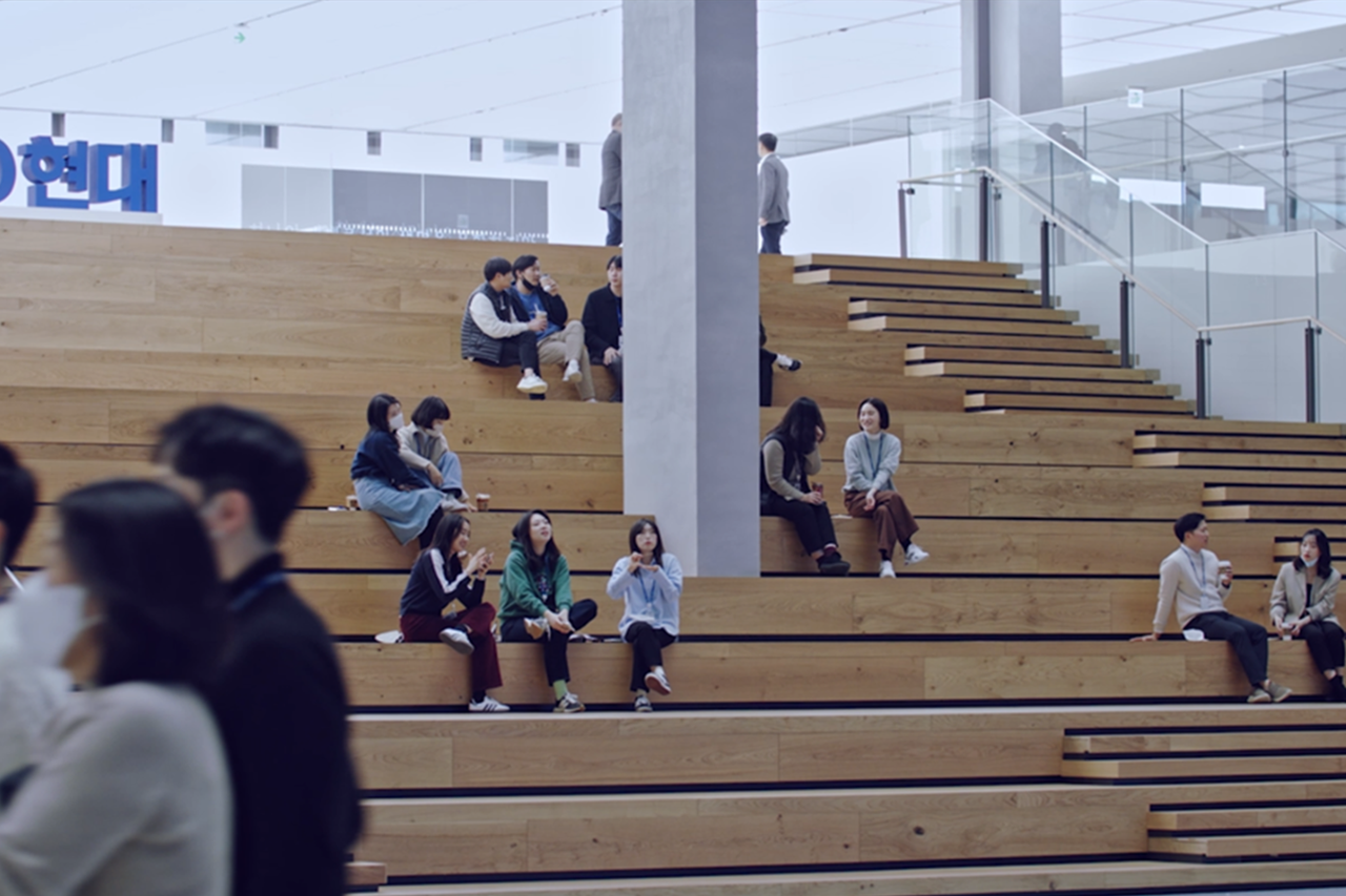 <span style="font-weight: bolder; letter-spacing: 0.5px; color: white; text-shadow: 0.7px 0.7px rgba(0, 0, 0, 0.2)"> GRC STORY HD HYUNDAI NEW HEADQUARTER</span>