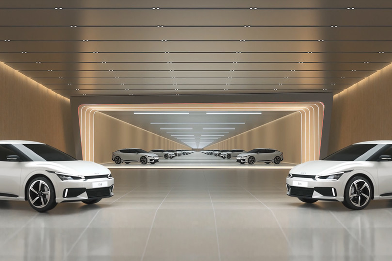 <span style="font-weight: bolder; letter-spacing: 0.5px; color: white; text-shadow: 0.7px 0.7px rgba(0, 0, 0, 0.2)"> CONNECT ON KIA </span>