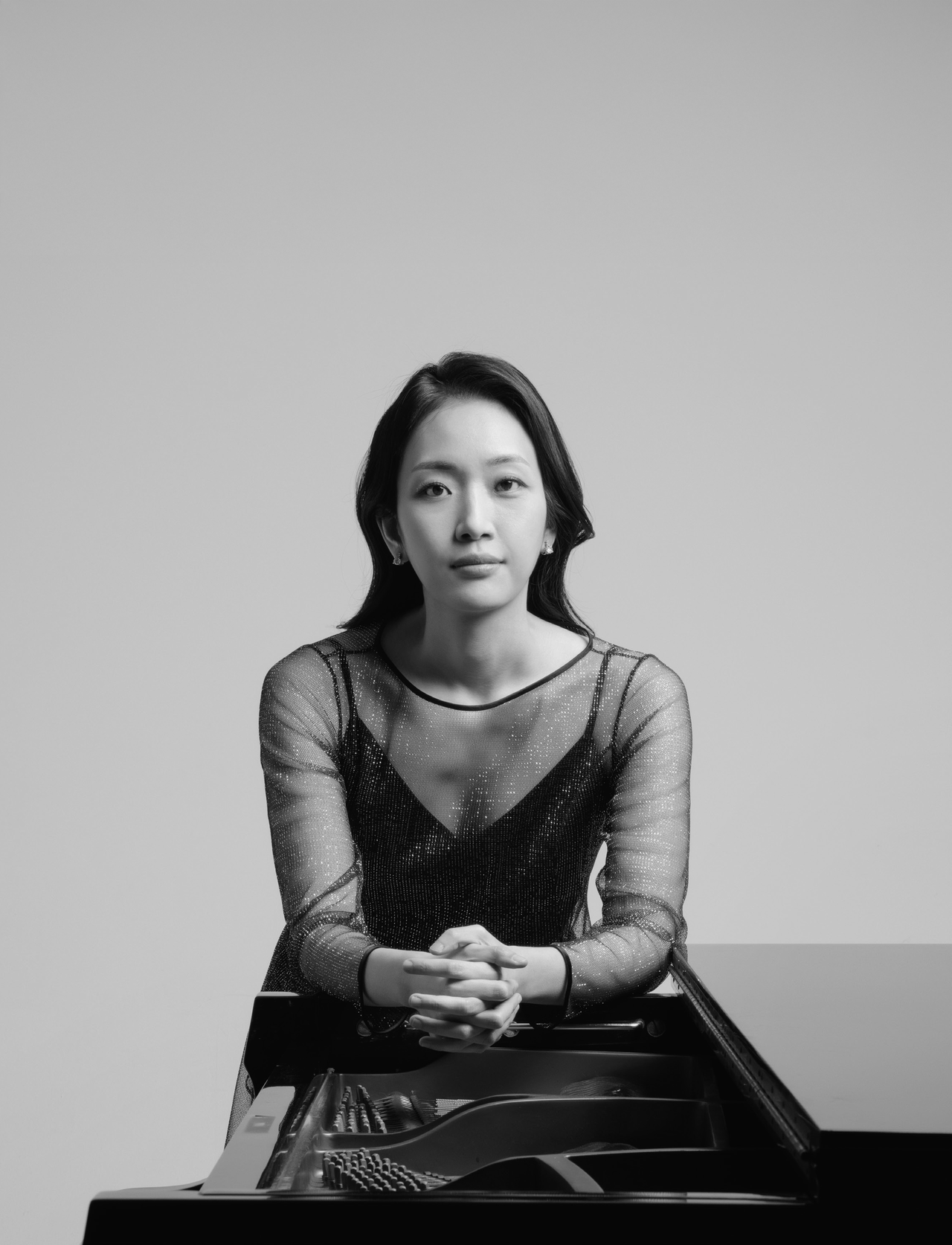 <h2 style="text-align: center;"><span style="font-size: 96px;"><b><span style="color: rgb(255, 255, 255);">vol.109</span></b></span></h2>