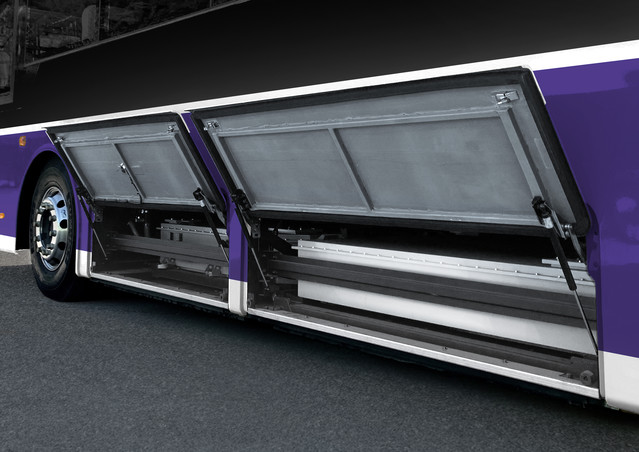 사이드 정비도어(좌)