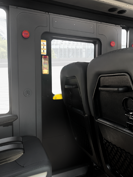 측면 비상 탈출구