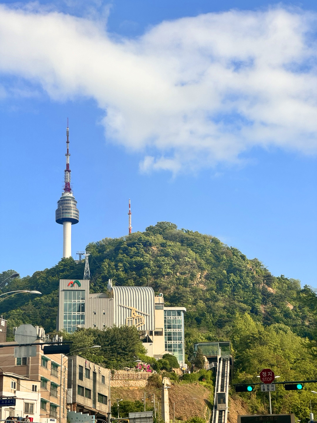 EXPLORE SEOUL