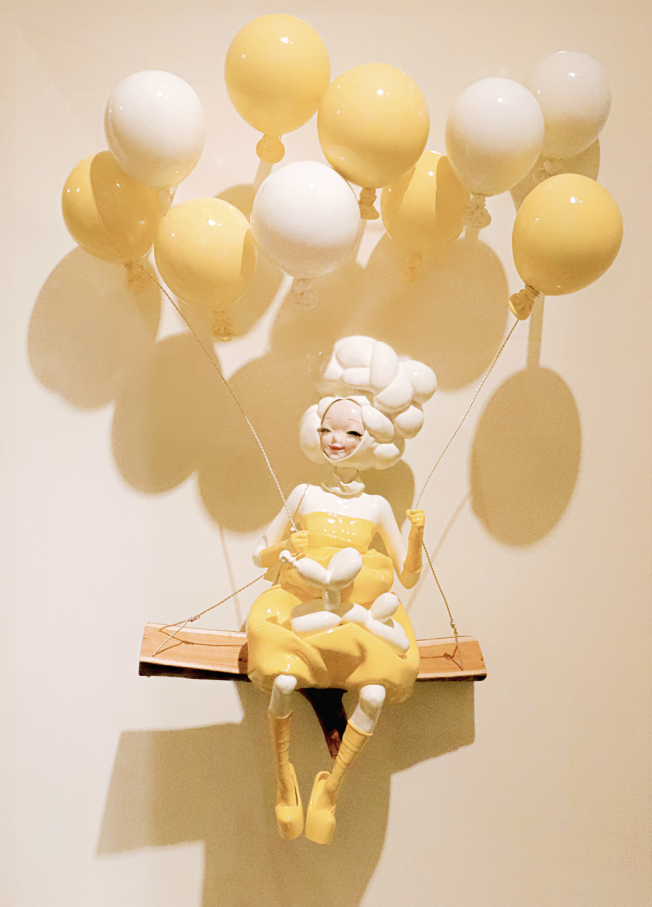 <br><b style="font-size:20px;">미인도 series</b><br>70 x 50 x 20 cm 20호<br>Mixed Media<br>2025