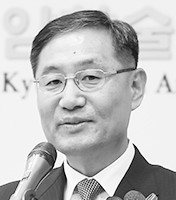 Prof. Yang Kook Sun