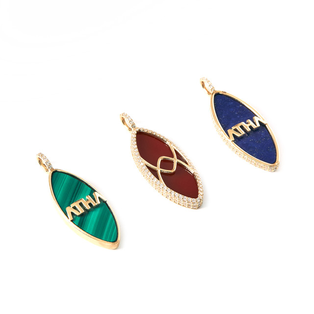 <p style="text-align:center; font-size:16px; margin-top:26px;">Aura Advaita Necklace-Red<br><span style="color:#666;">₩ 3,150,000</span></p>