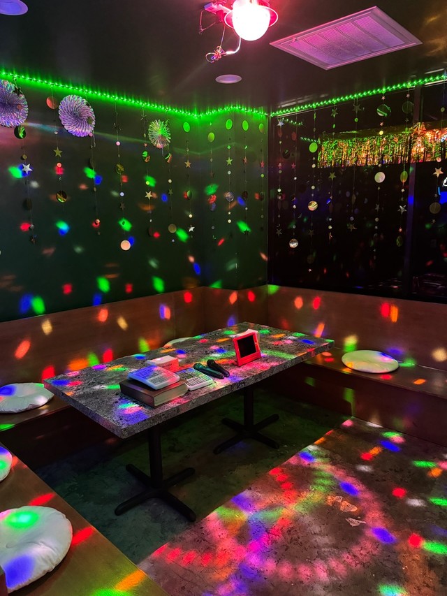 ROOM 3 </br> $40/hr | Fit 10 People, Up to 16 People