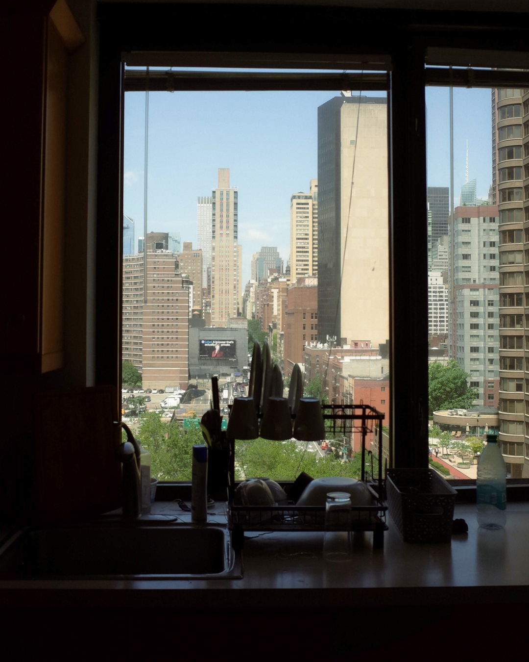 <div class="mcatebox"><span>All</span></div>