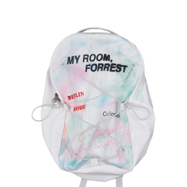 SPRAY PRINTED BACKPACK : THE MUSEUM VISITOR