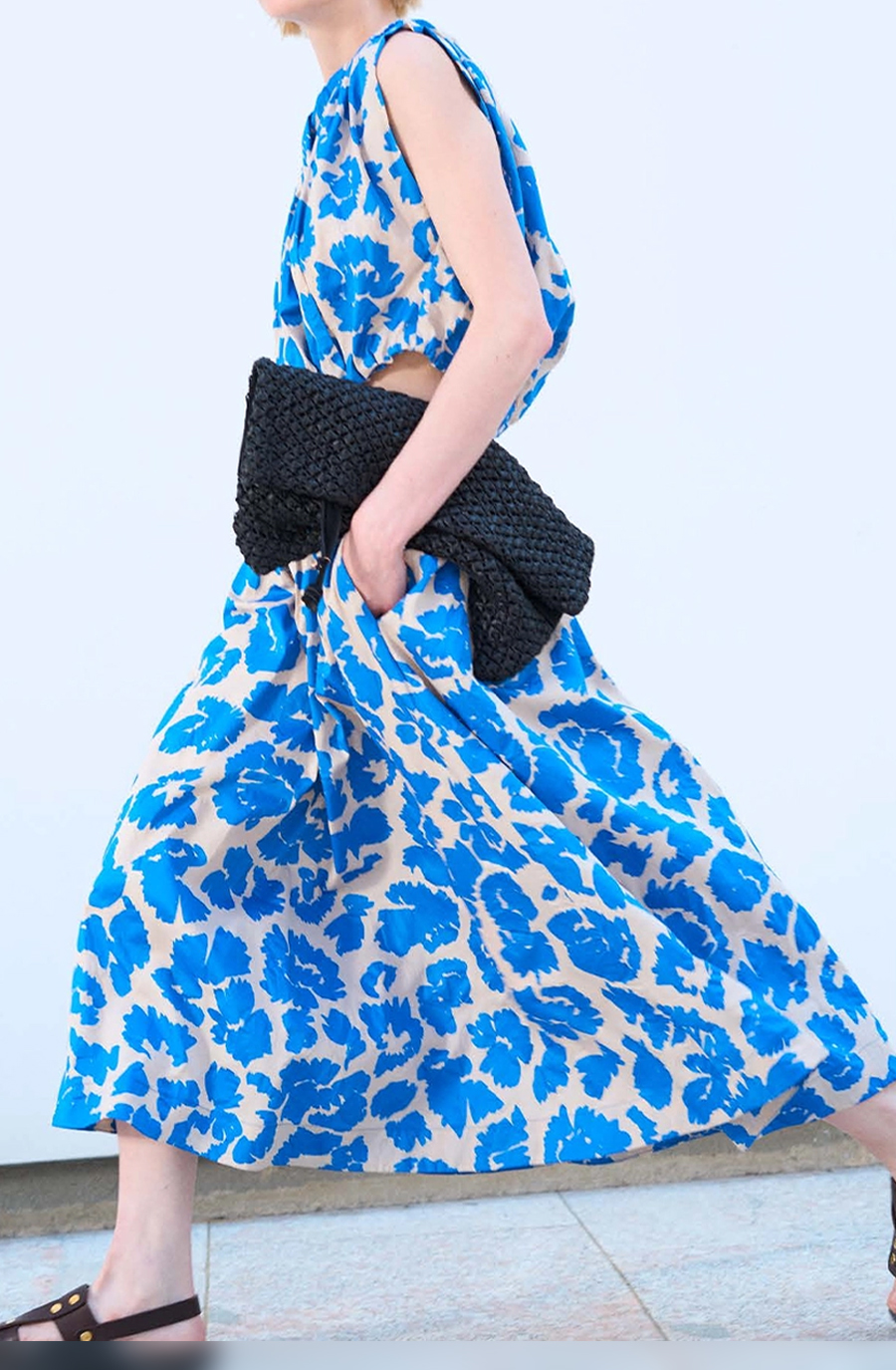 <strong>TELA CAROL 플리츠 미디 스커트</strong><GR> 382,900원
