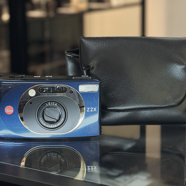 Leica Z2X ブルー ライカ フィルムカメラ はじめてのフィルムカメラ