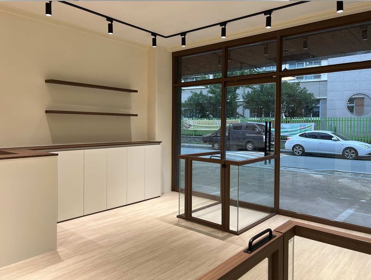 2025  대구광역시 북구 애견미용실 인테리어