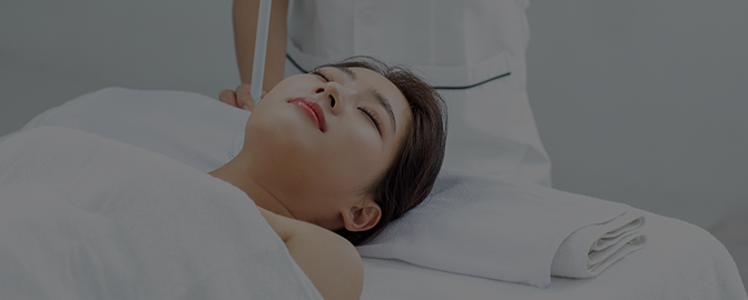 <p class="txt_01">수술은 원하지 않기에</p><p class="txt_02">비수술으로 리프팅을 원하는 분</p>