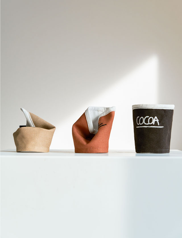 <p style="text-align: left;">Toy</p>