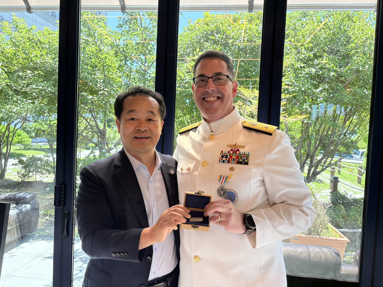 주한 미 해군사령관 이취임식 참석 (7.25)