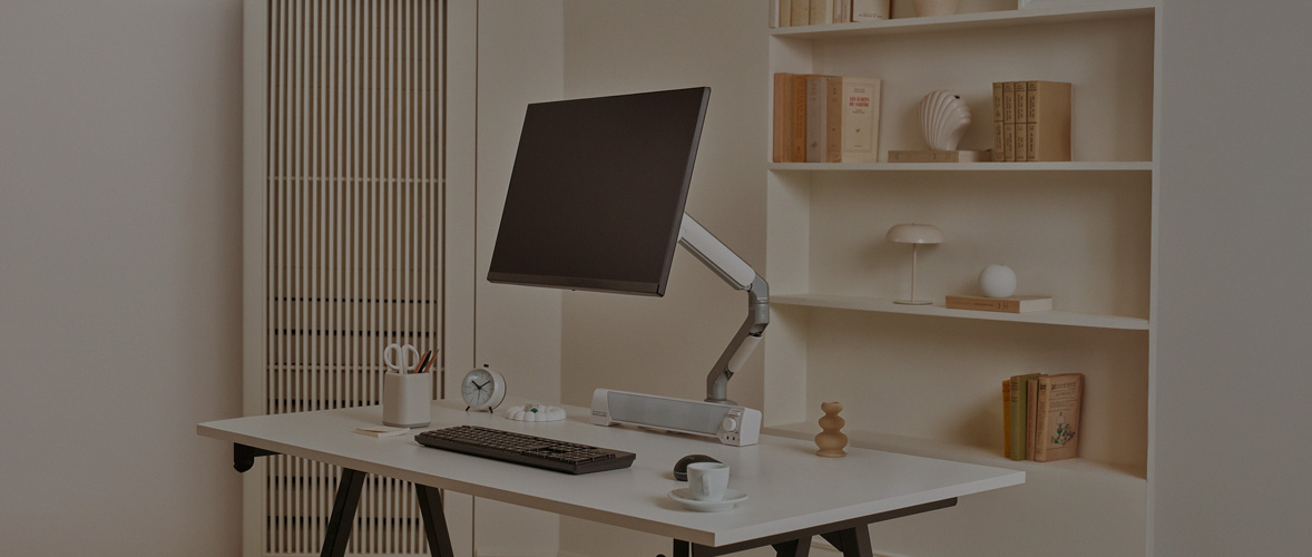 Monitor arm
