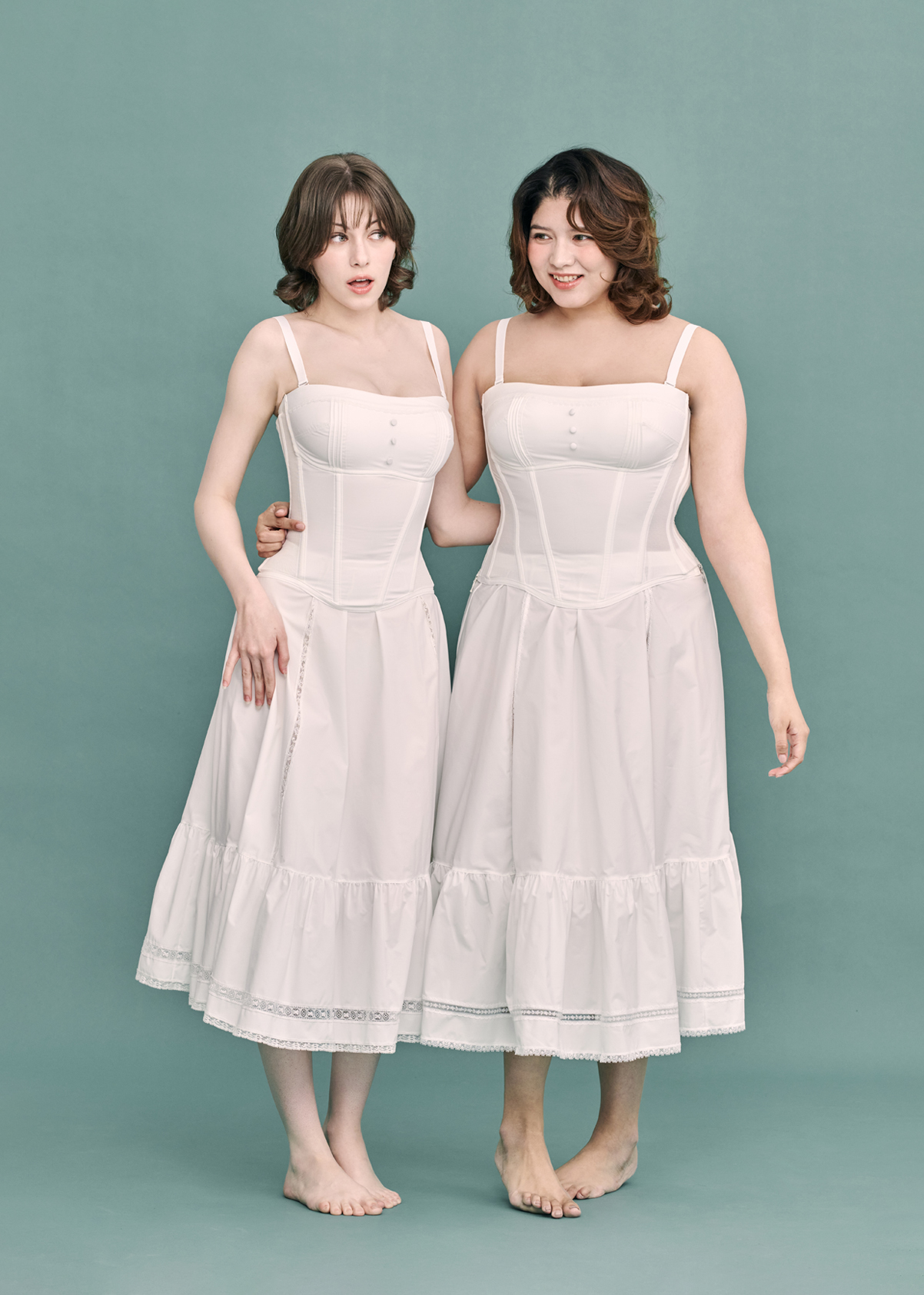 <h6 style="font-size:32px; color:#000;">2025 ss<br>LOOKBOOK</h6><br><br><br><br>