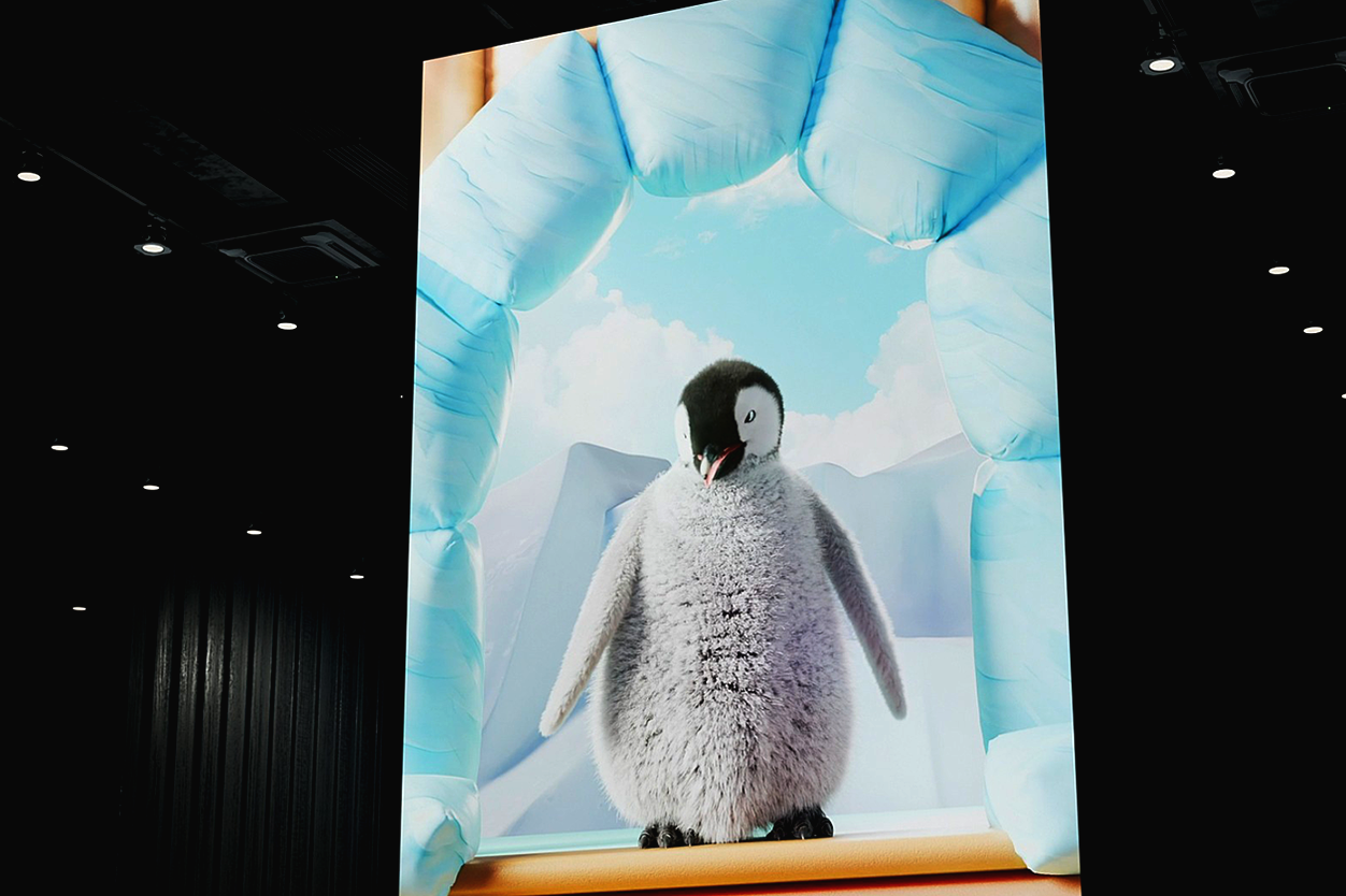 <span style="font-weight: bolder; letter-spacing: 0.5px; color: white; text-shadow: 0.7px 0.7px rgba(0, 0, 0, 0.2)"> PENGUIN FLY </span>