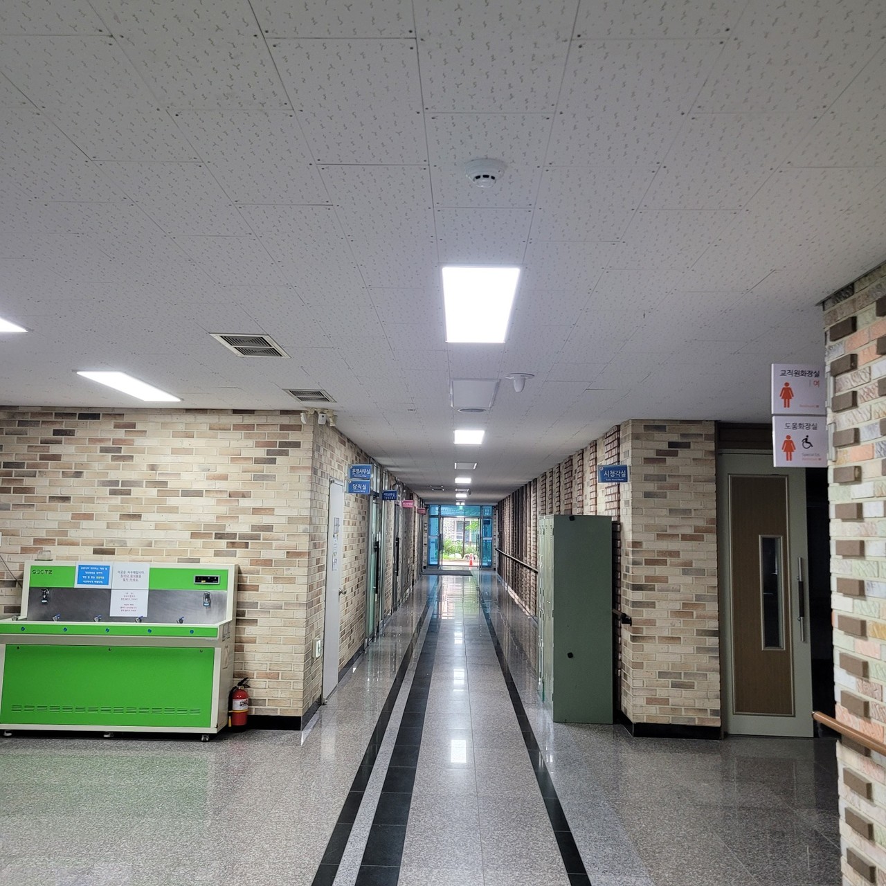 <p style="margin-left:10px;">광주하남교육지원청/25년 초월고</p><h5 style="margin-left:10px">LED실내조명 1087EA</h5>