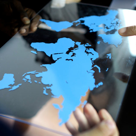 <b>글로벌 시장조사<br>보고서</b>