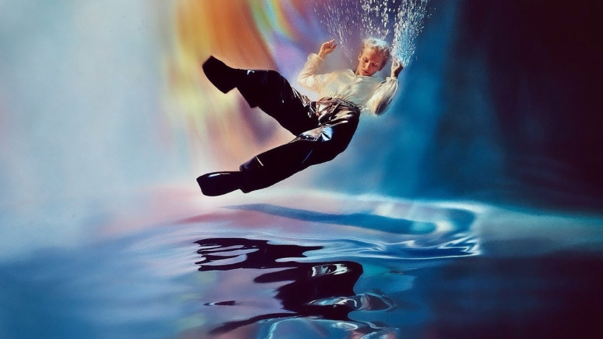 </b><p></p><div class="btn"><b>김지현 NOW</b></div>