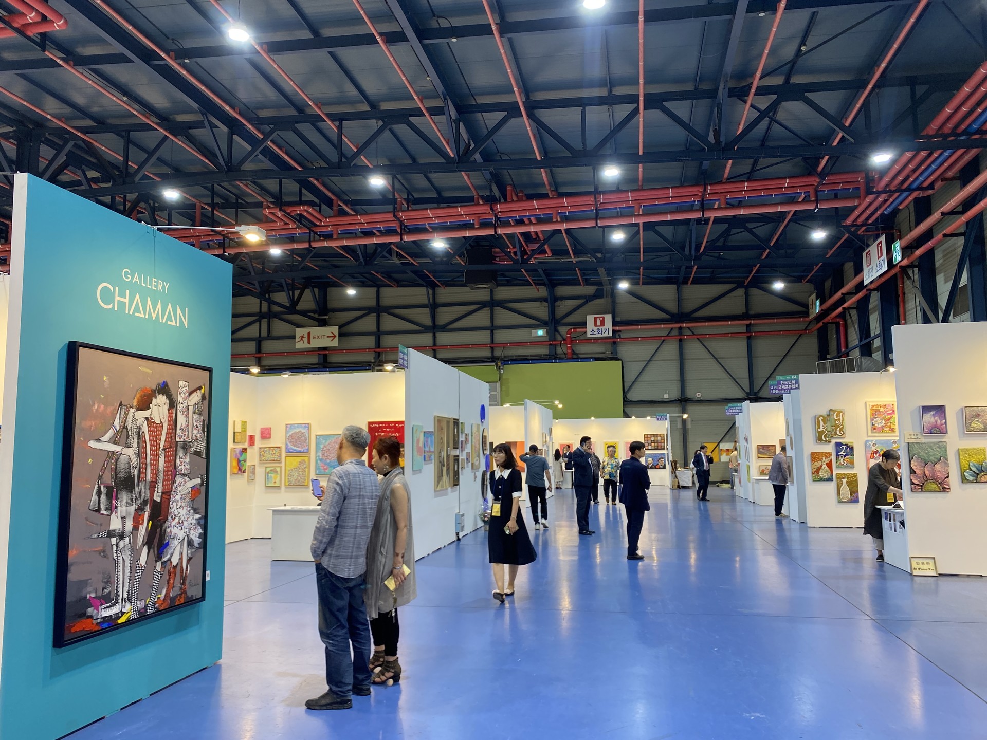 <p style="text-align:left; font-size:16px; margin-top:26px;">VITAE TELLUS IN<br><span style="color:#666;">₩ 80,000</span></p>