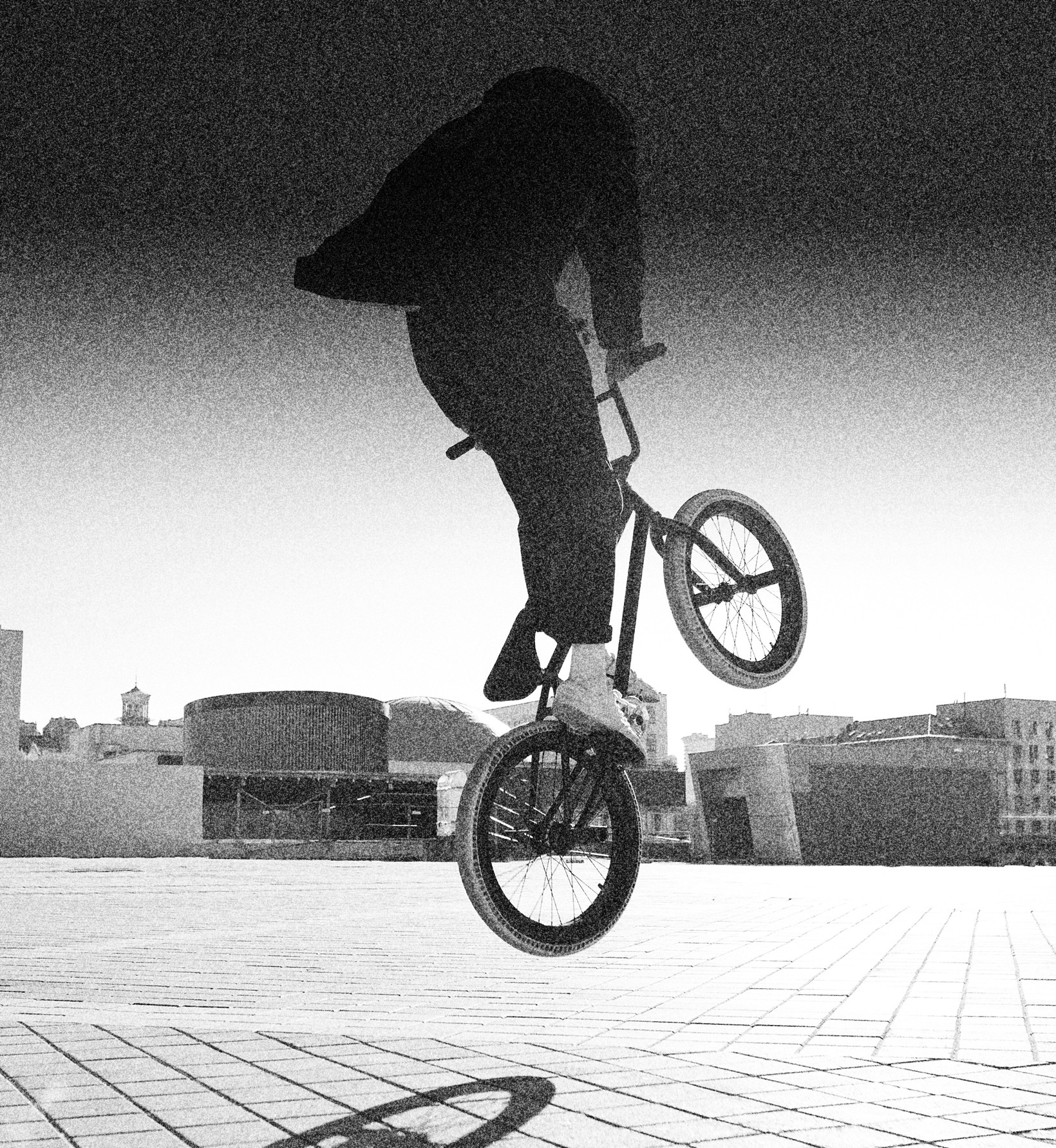 <p style="text-align: center; line-height: 1;"> 	<br> </p>  <p style="text-align: center; line-height: 1;"><img src="https://cdn.imweb.me/upload/S20250610a7a435ddc55ef/fe5c5b6a1af56.png" class="fr-fin fr-dib" style="width: 200px;"></p>  <p style="text-align: center; line-height: 1;"><span style="font-size: 14px;">두 바퀴의 환상적인 스킬! </span></p>  <p style="text-align: center; line-height: 1;"><span style="font-size: 14px;">현란한 기술과 화려한 퍼포먼스! </span></p>  <p style="text-align: center; line-height: 1;"><span style="font-size: 14px;">Dazzling skills on two wheels!<br>Jaw-dropping tricks and electrifying performance! </span></p>  <p style="text-align: center; line-height: 1;"> 	<br> </p>  <p style="text-align: center; line-height: 1;"><span style="font-size: 30px; font-family: Paperlogy-8ExtraBold;">BMX 데몬쇼 </span></p>  <p style="text-align: center; line-height: 1;"><span style="font-size: 16px; font-family: Paperlogy-8ExtraBold;">BMX Demo Show </span></p>  <p style="text-align: center; line-height: 1;"> 	<br> </p>  <p style="text-align: center; line-height: 1;"> 	<br> </p>  <p style="text-align: center;"><span style="background: rgb(0, 180, 147); padding: 10px 30px; border-radius: 100px; font-size: 16px;"><strong><span style="color: rgb(255, 255, 255);">9.13(토)~14(일)</span></strong></span></p>  <p> 	<br> </p>