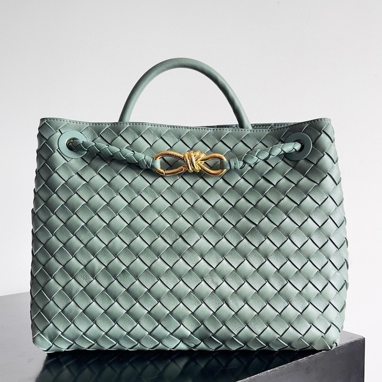 보테가베네타 안디아모 32