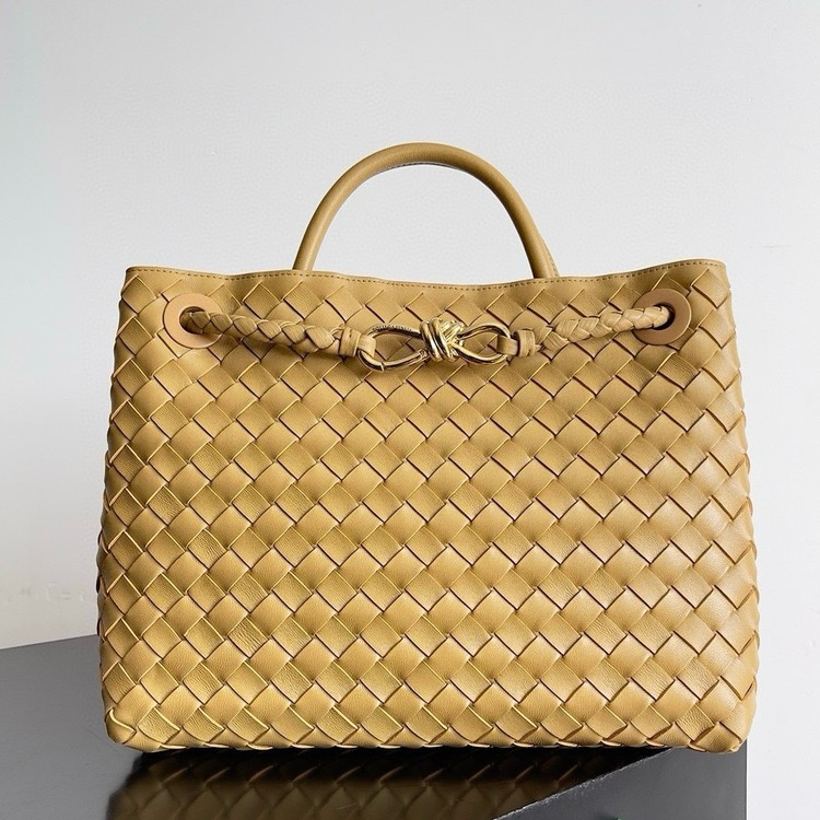 보테가베네타 안디아모 32