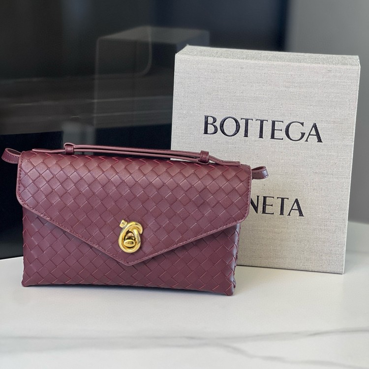 보테가베네타 Knot Lock 인트레치아토 숄더백