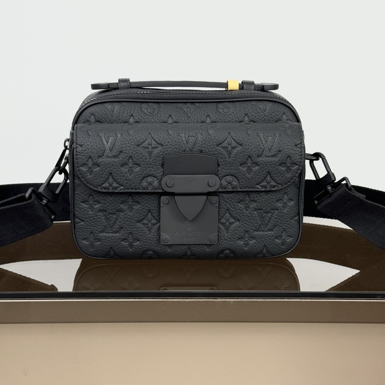 루이비통 S 락 메신저 백 M58489