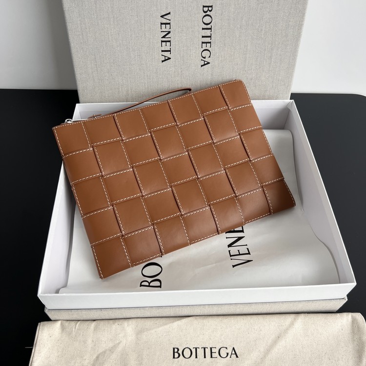 보테가베네타 카세트 클러치 649616