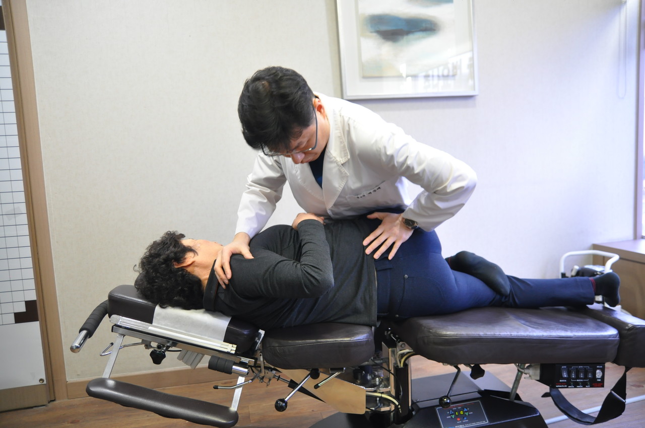 척추디스크·추나요법<BR>교통사고 <br><br><br><br><br><br><br>(클릭)▶