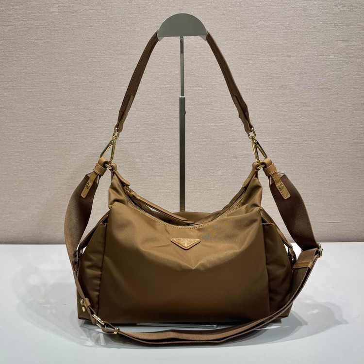 프라다 익스플로러 라지 1BC264