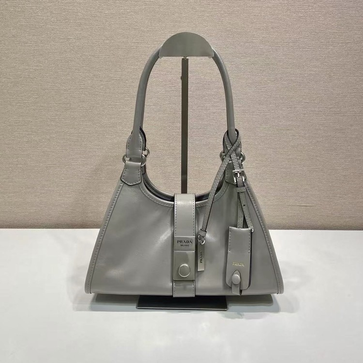 프라다 가죽 토트 1BG580