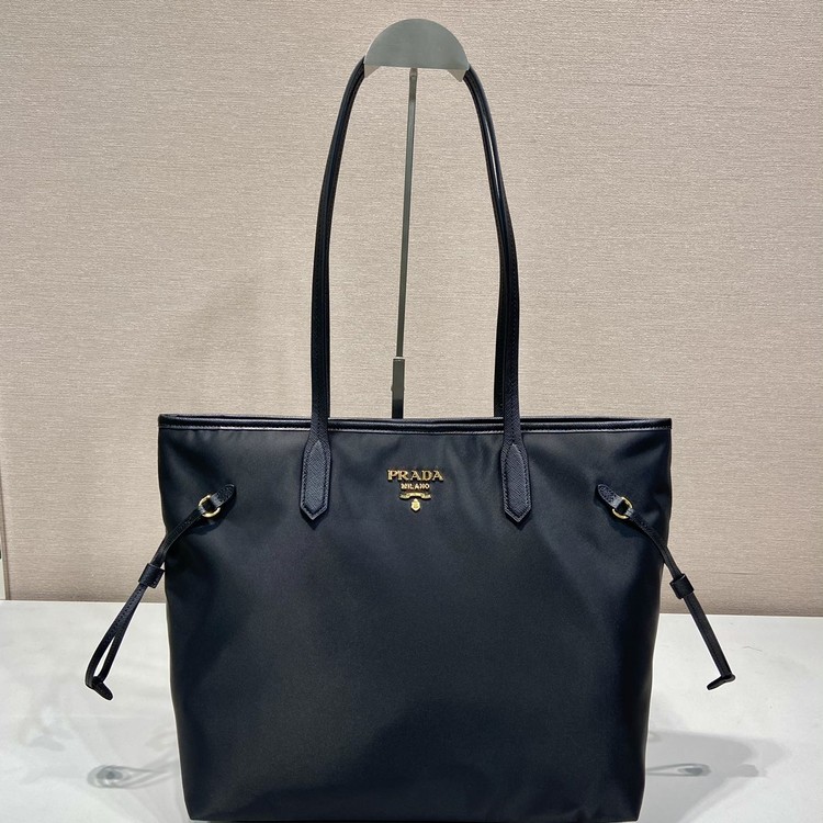 프라다 포코노 나일론 투웨이 라지 숄더1BG189