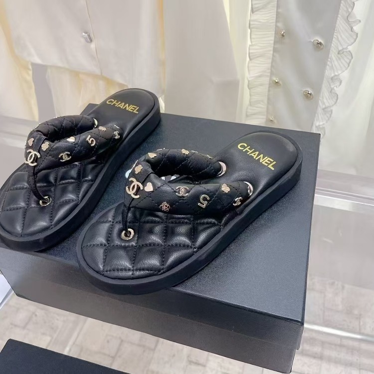 샤넬 CC 로고 퀼팅 플립플랍 슬리퍼