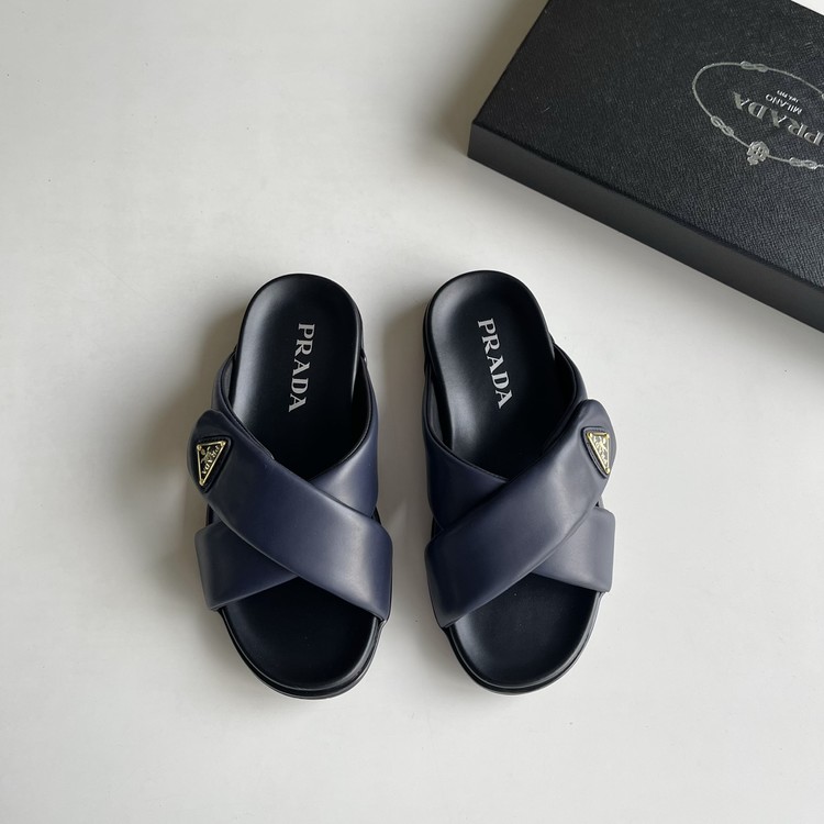 프라다 삼각로고 크로스 슬라이드 샌들